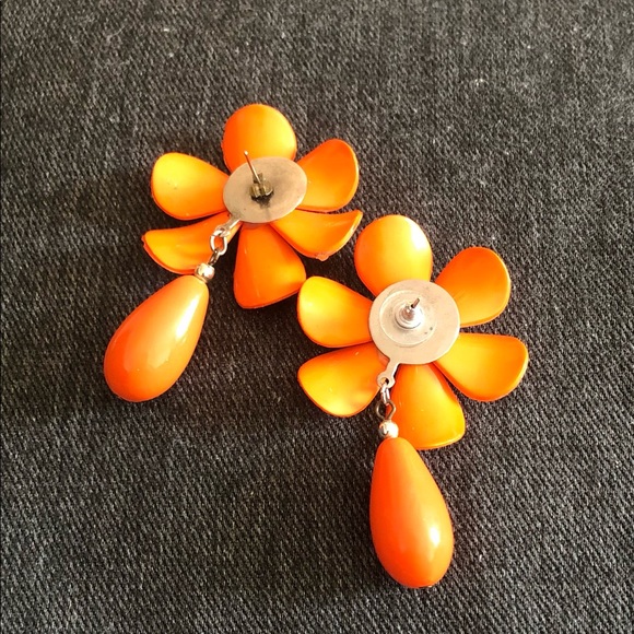 Orange flower earrings - Picture 3 of 3